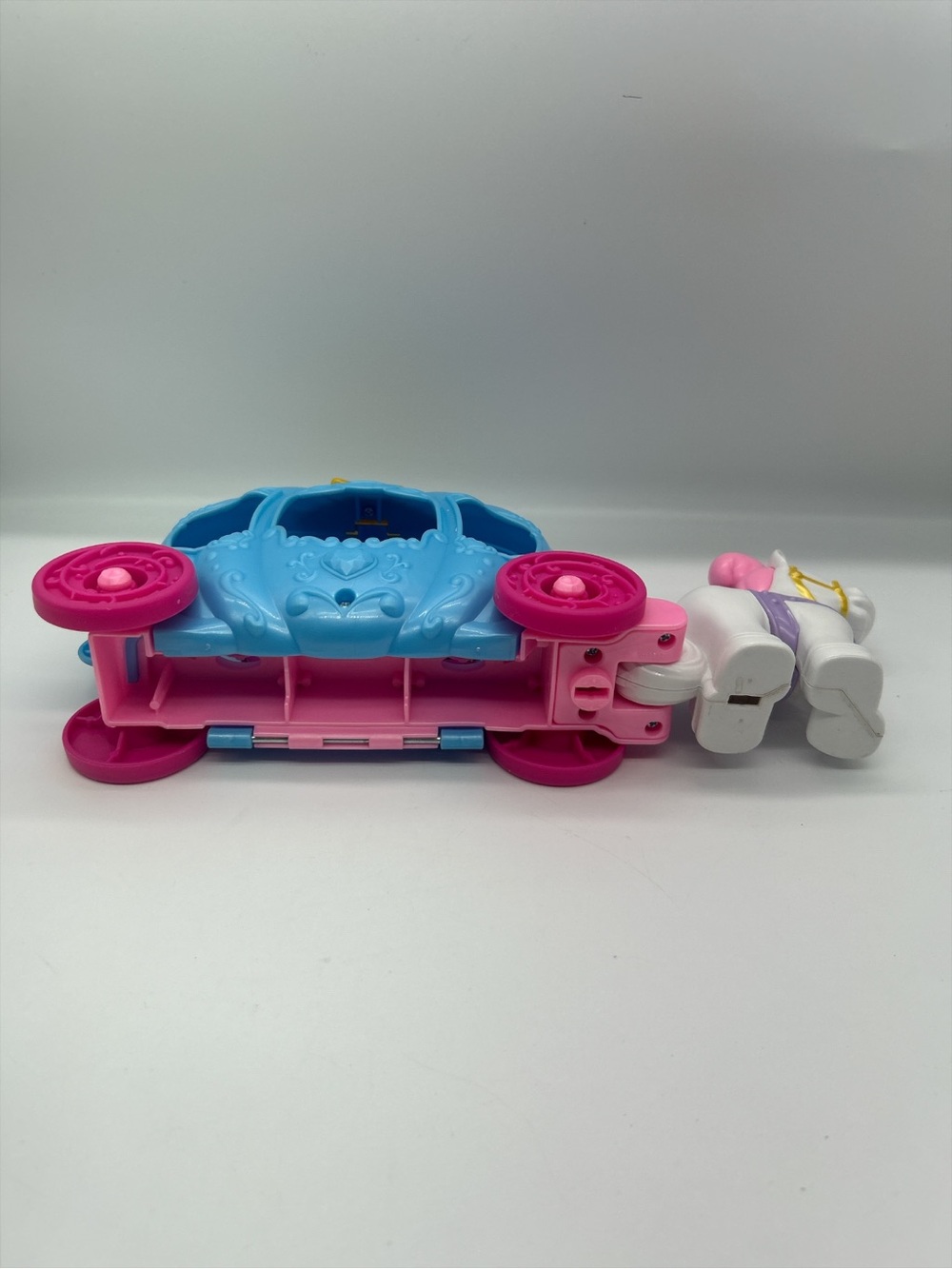Fisher-Price Little People Disney Princess Cinderella’s Dancing Carriage Coach - Picture 13 of 13